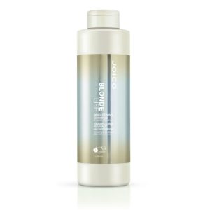 Pour la blonde en toi, prends ça!