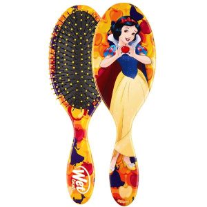 La princesse Blanche Neige aimerait t&rsquo;aider à démêler tes cheveux sans douleur et sans les abîmer. Prends ça!