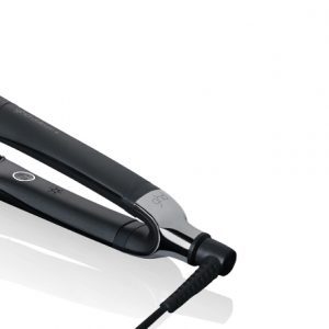 Tu vas te sentir comme une coiffeuse avec se fer GHD. Prends ça!